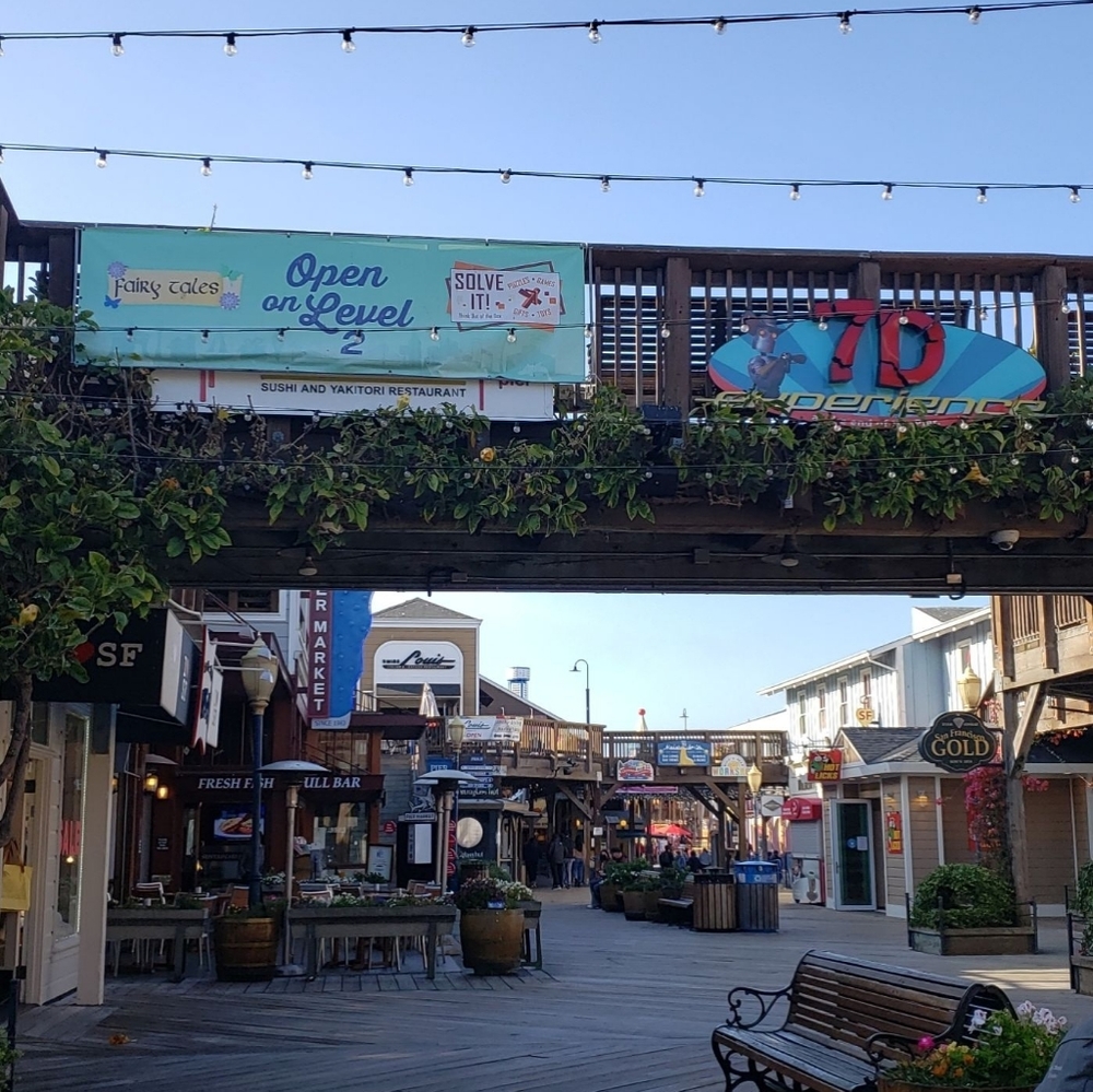 Meet your Posher, Refka